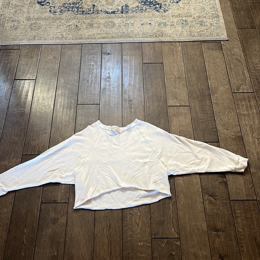 FREE PEOPLE CROPPED OVERSIZED SWEATER SIZE SMALL NEW CONDITION